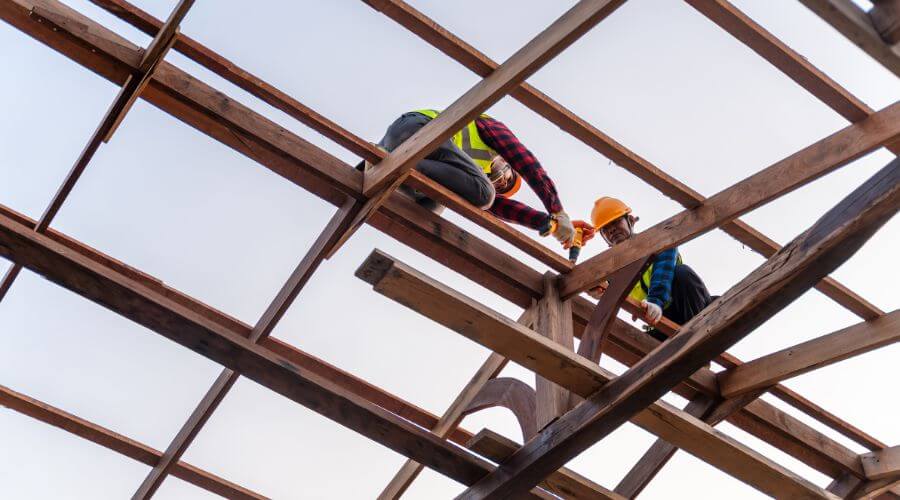 Professional gutter cleaning services in Montalba, TX